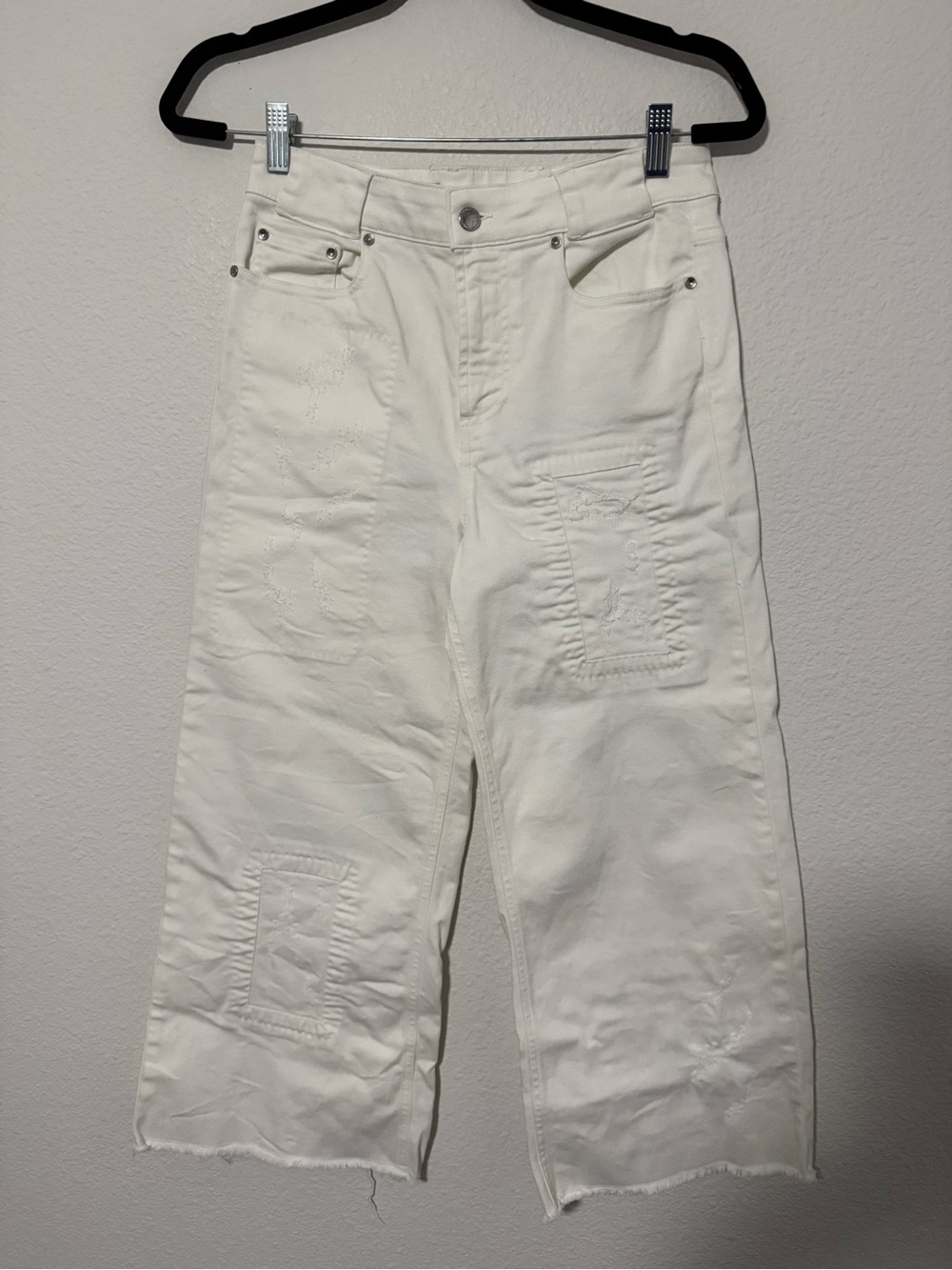 RED Valentino White Wide-Leg Cropped Jeans. PW2